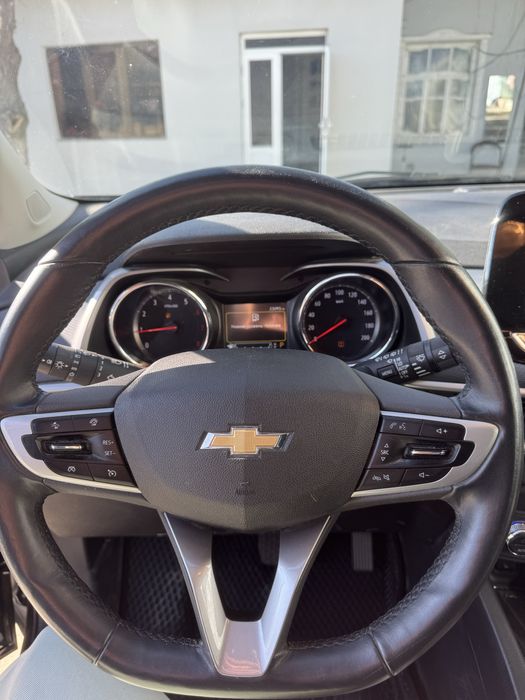 Mashina zur. xolatta Propan. gaz quyilgan. yaqinda