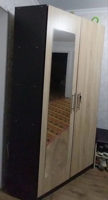 Продам угловой шкаф