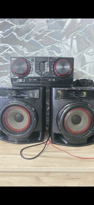 Музыкальный центр