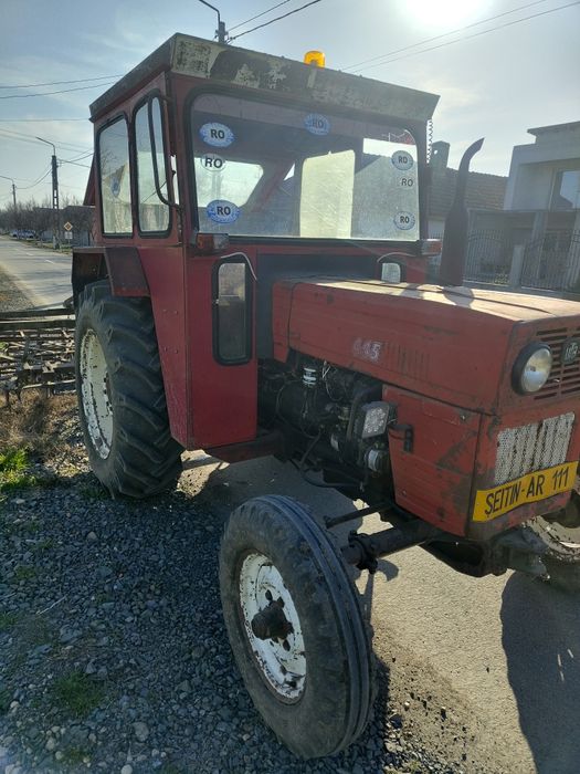 Vând tractor Utb  445