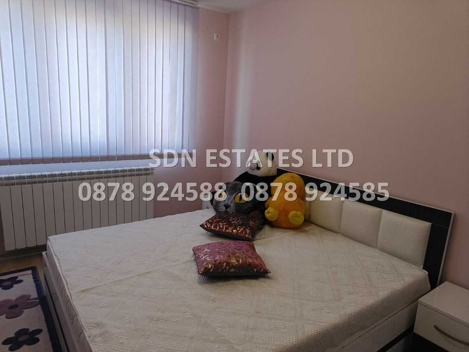 Продава се Тристаен апартамент в Казанлък - 120 кв.м за 1318 €/кв.м - Снимка #2