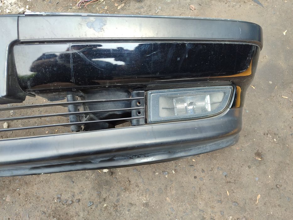 Передний бампер BMW E38