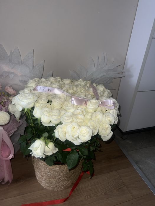 Букет роз букет микс корзина
