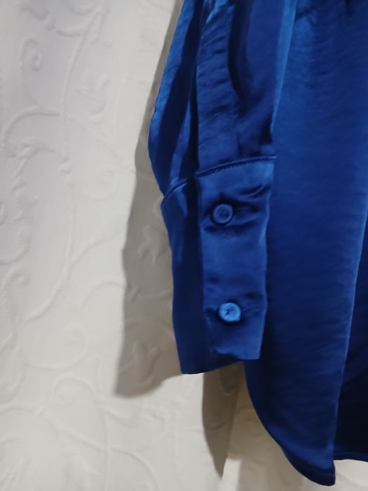 Елегантна кралско синя риза Л