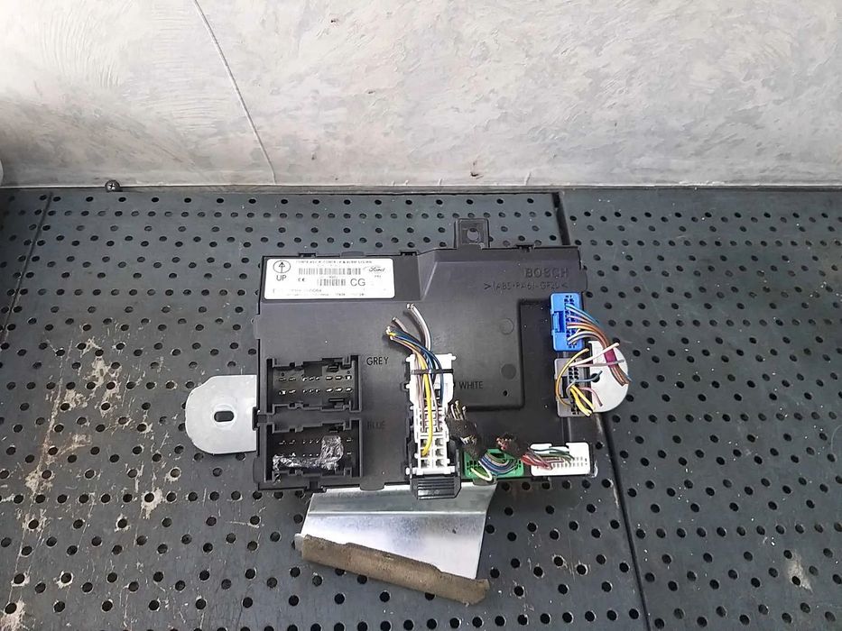 Modul calculator confort ford fiesta 6 cb1 ccn 8v5115k600cg