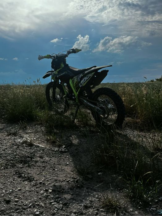 Телстар 250 кубика за сериозни купувачи свалям от цената