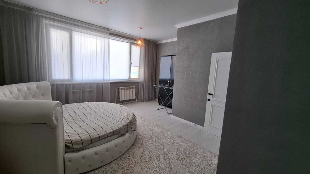 В продаже просторная 3-комнатная квартира, с шикарным видом.