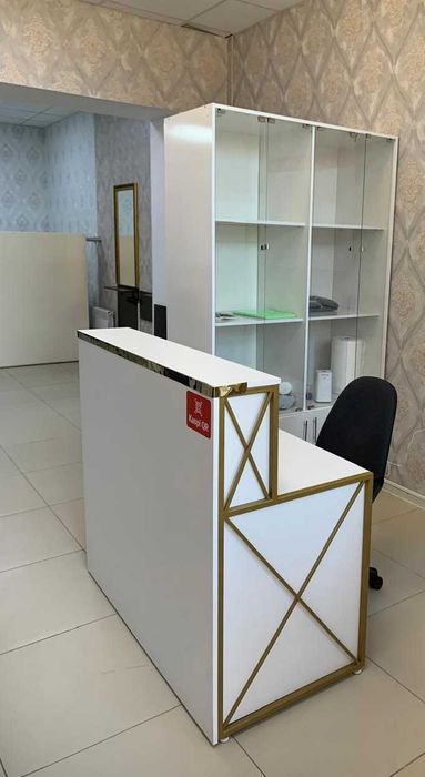 Сдам маникюрные  места