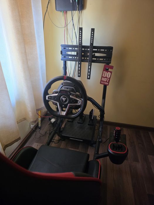 Simulator racing Thrustmaster T248 xbox sau PC