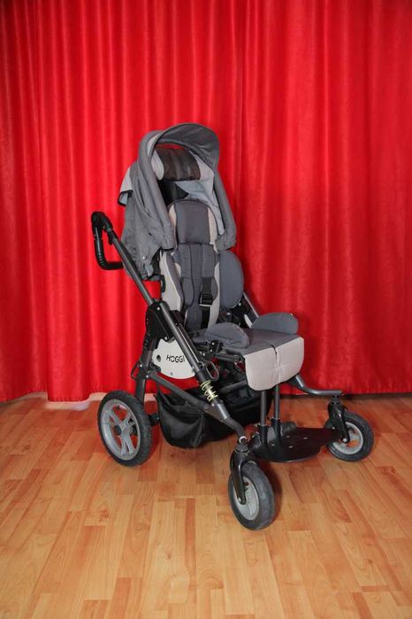 Carucior pentru copii cu dizabilitati Hoggi