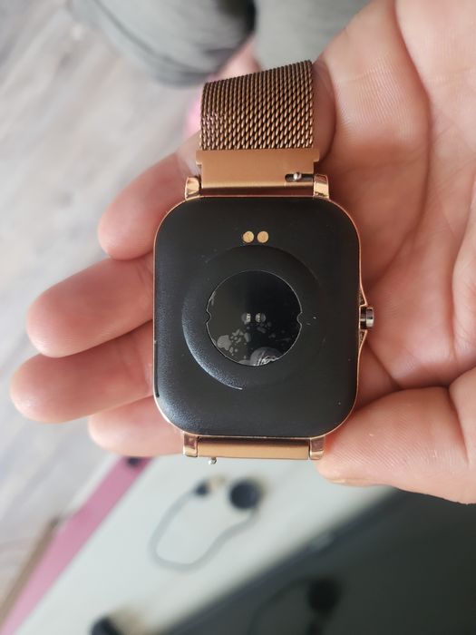 Смарт часовник златист