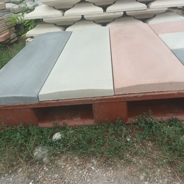 REDUCERI!!  Capace și coame pentru temelia gardului, pavaje, etc