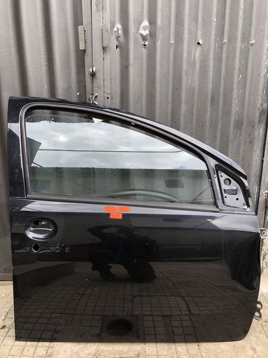 Предна дясна врата за тойота айго/ Toyota aygo 06-11г