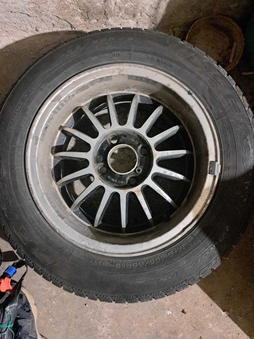 Продава се на части Ауди Б4,1994 г,2000 кб,90 кс