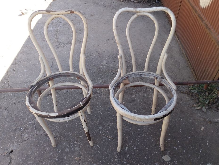 Столове от масивно дърво