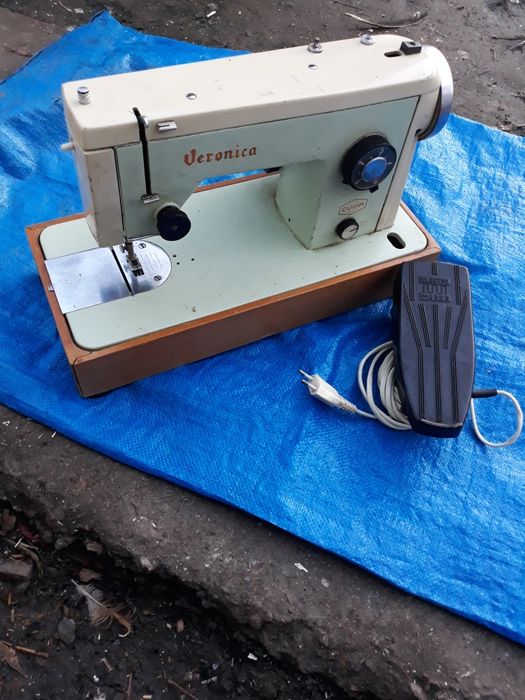 Maşină de crust electronica