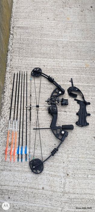 Arc compus pentru divertisment