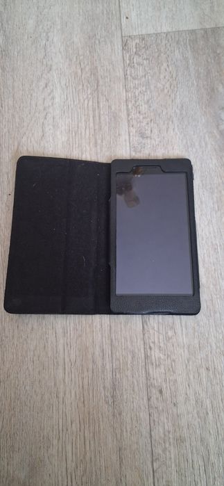 Продам планшет  Lenovo TB3 7