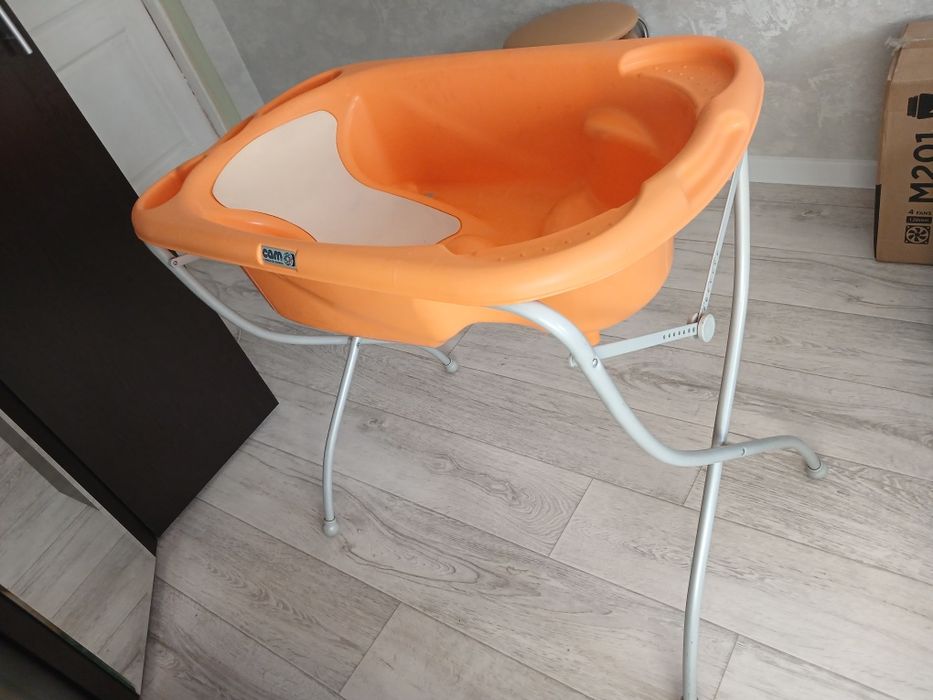 Продам фирменную ванночку