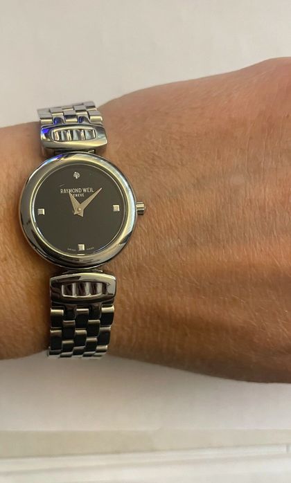 Часовник Raymond Weil