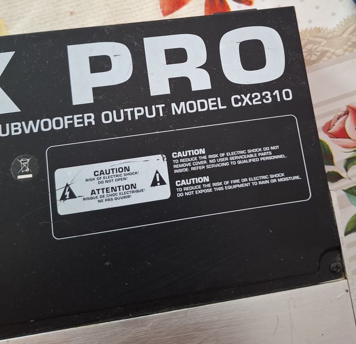 Crossover Behringer Cx 2310