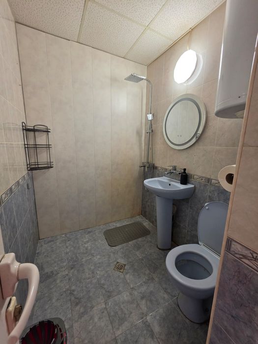 Отдава апартамент по наем