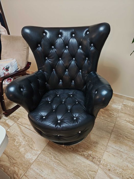 Фотьойл с камъни Сваровски