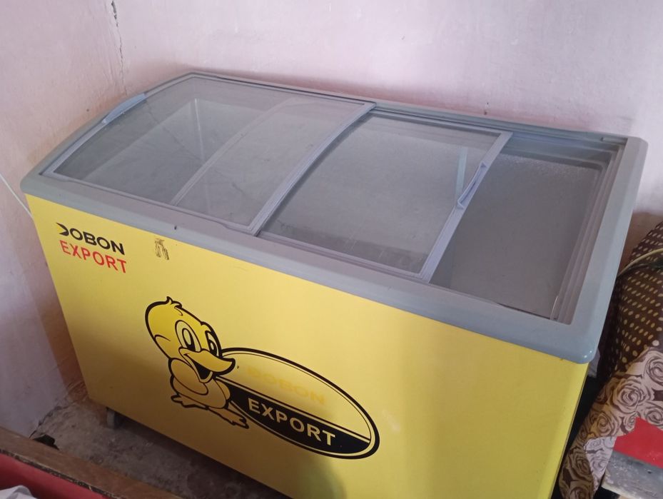 Холодильник добон