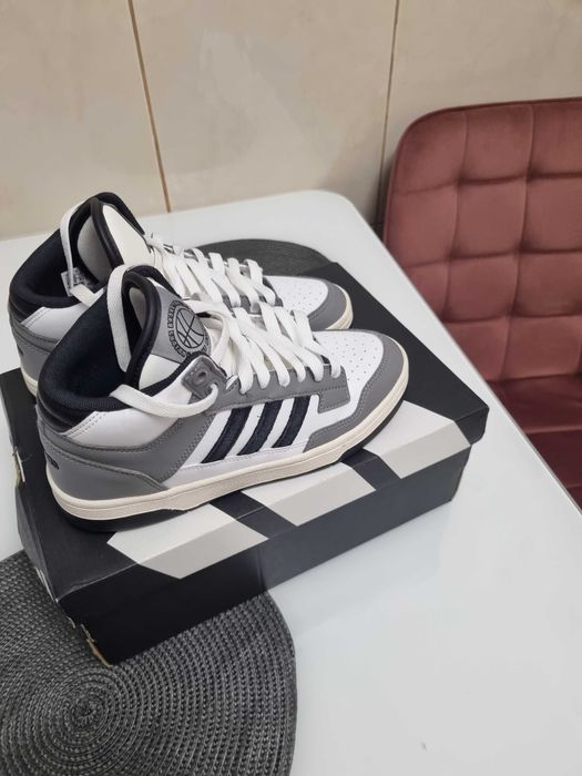 Ghete Adidas băieți nr. 36.5