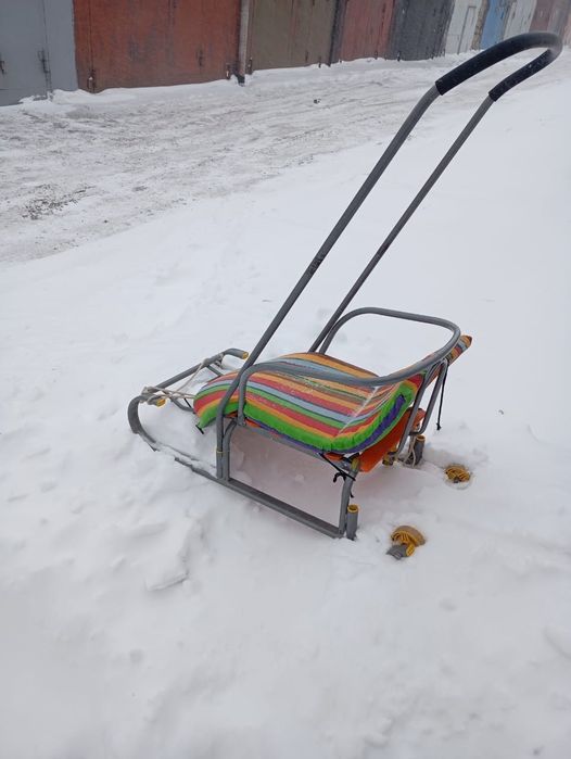 Продам зимнии детские санки Росийского производства