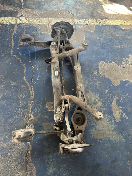 Punte spate completa tiguan 5n 4x4 2008-2015