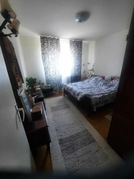 Confortabil si cu potential etaj 3 din 4 mun.Onesti