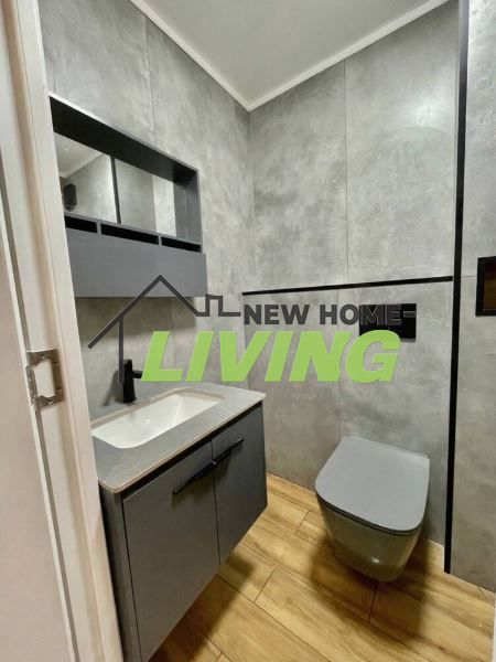 Продава се Тристаен апартамент в Пловдив, Христо Смирненски - 70 кв.м за 2057 €/кв.м - Снимка #7