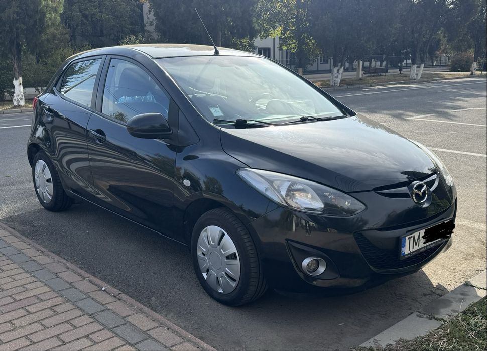 MAZDA 2 2014 — imagine 3