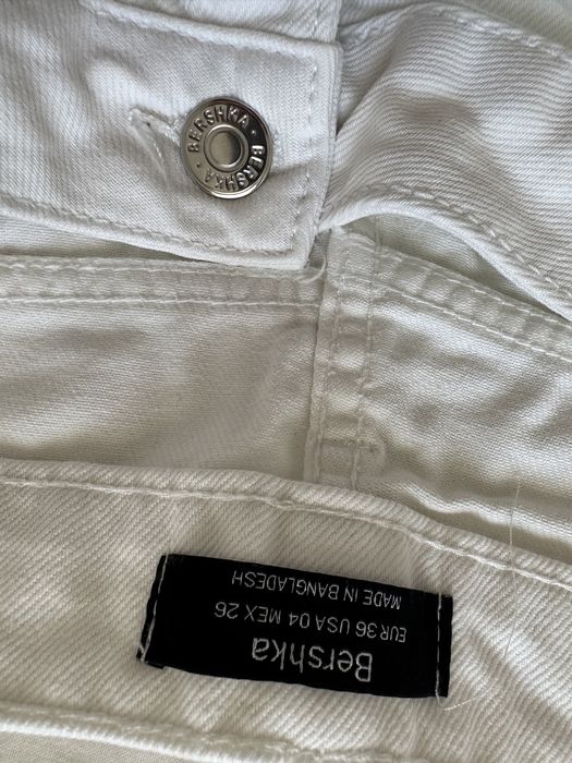 Blugi/ jeans albi dama Bershka , mărime 36