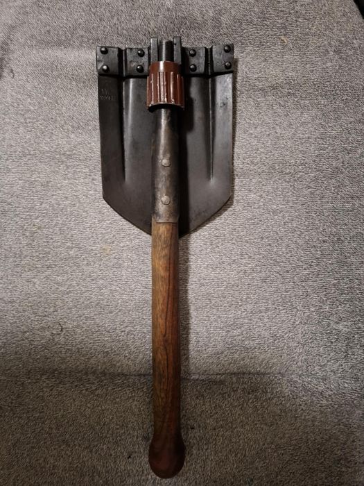 Lopată germană pliabila ww2(CAUT!)