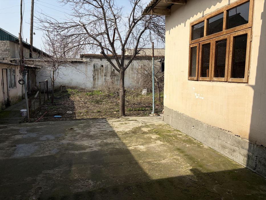 Sirdaryo shaharda 4 sothli katej uy sotiladi