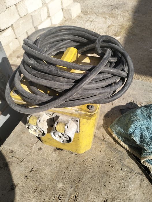 Перфоратор, дрель, трансформатор 220в~110в.