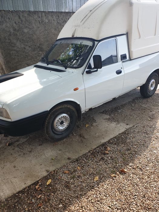 Vând Dacia papuc