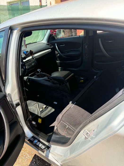 Автомобил BMW 118d