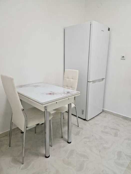 Дава се под наем Двустаен апартамент в София, Лозенец - 60 кв.м за 600 € - Снимка #2