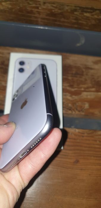 Продам айфон 11 128гиг