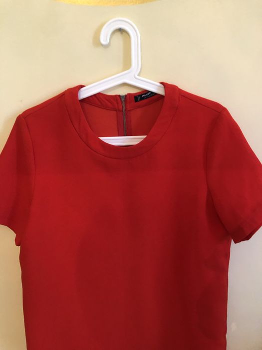 Все платья По 3000 тенге.