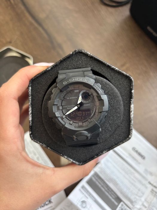 G-SHOCK часовник