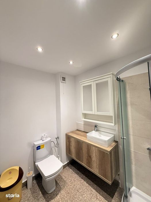Spatiu Comercial -De Vanzare-Militari Residence-Comision 0