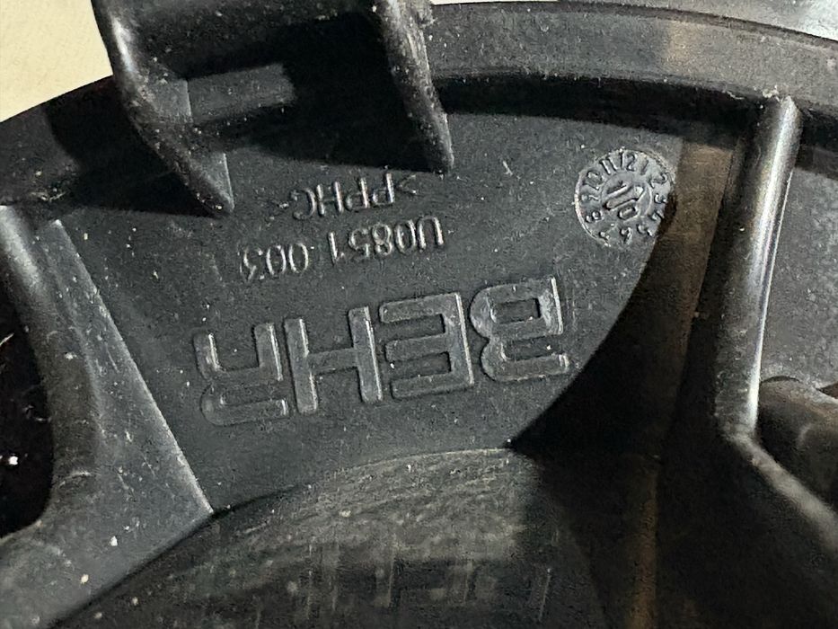 Audi A4 B8 Вентилатор и реостат парно