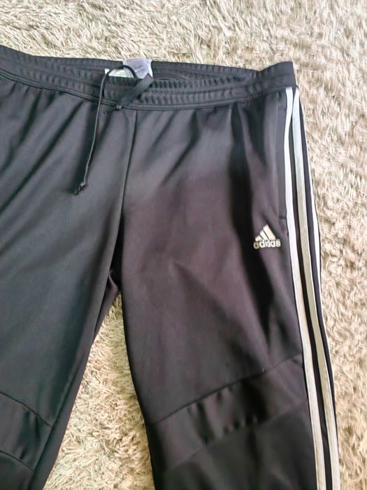 Pantali Adidas barbati