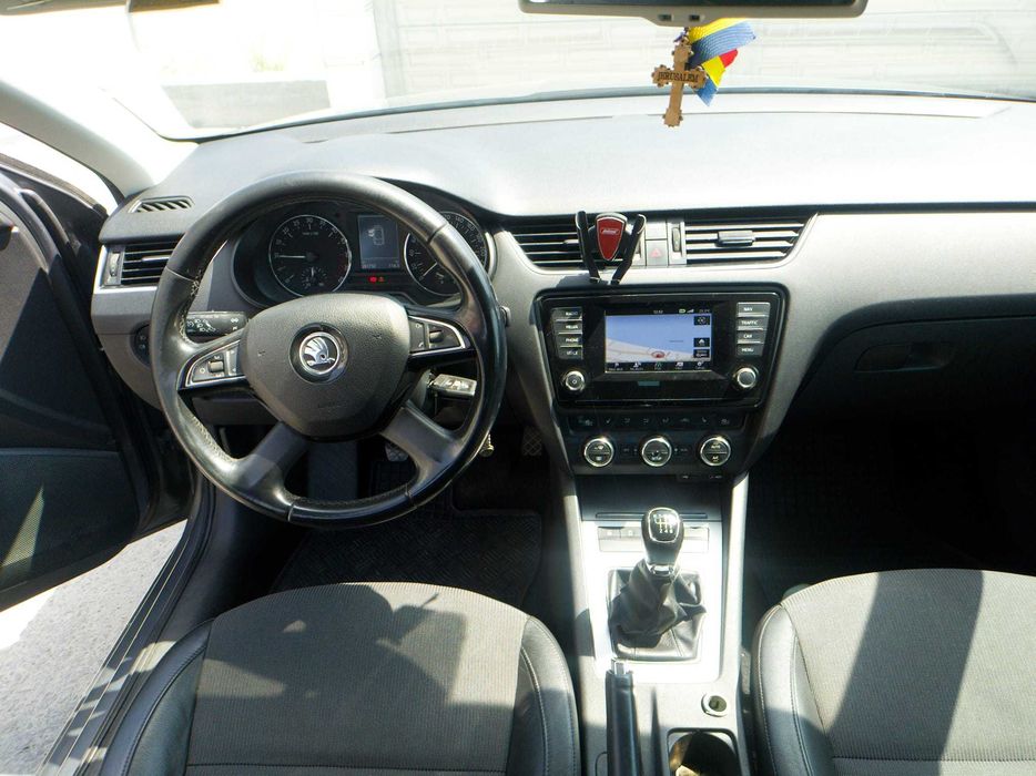 SKODA Octavia 2014 — imagine 5