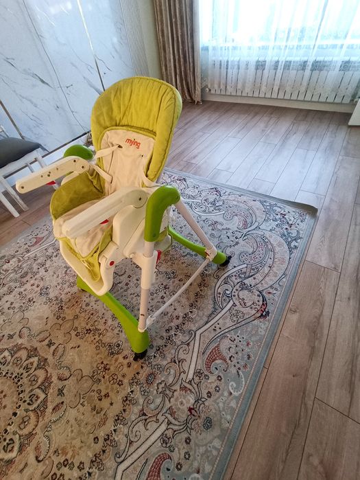 Продам детский стульчик для кормления