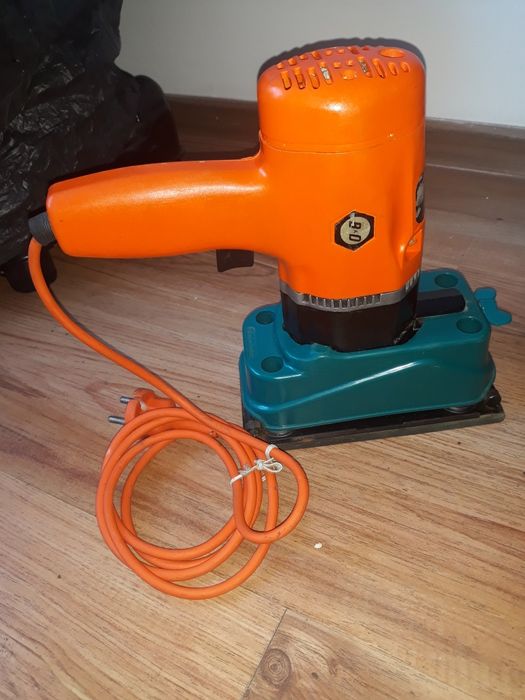 Английска бормашина Black and decker